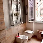 Entire Flat At Last Floor In Piazza Bologna Διαμέρισμα *