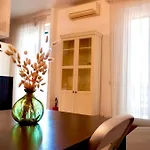Διαμέρισμα Entire Flat At Last Floor In Piazza Bologna Ρώμη