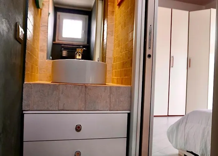 Entire Flat At Last Floor In Piazza Bologna *