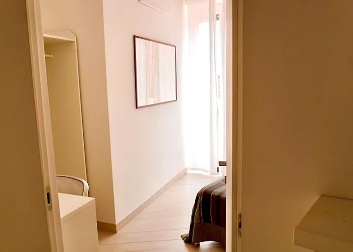 Appartamento Entire Flat At Last Floor In Piazza Bologna *