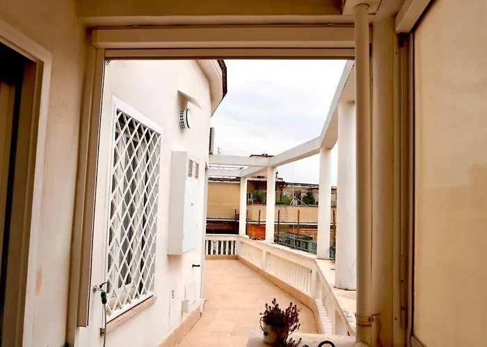 Entire Flat At Last Floor In Piazza Bologna Appartamento Roma