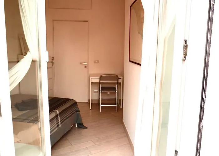 Appartamento Entire Flat At Last Floor In Piazza Bologna *