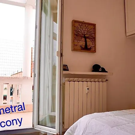 Apartment Entire Flat At Last Floor In Piazza Bologna *